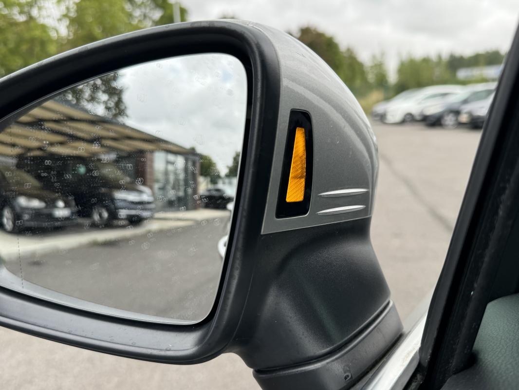 Volkswagen Tiguan - 2.0 TDI 150 CH DSG7 CONFORTLINE